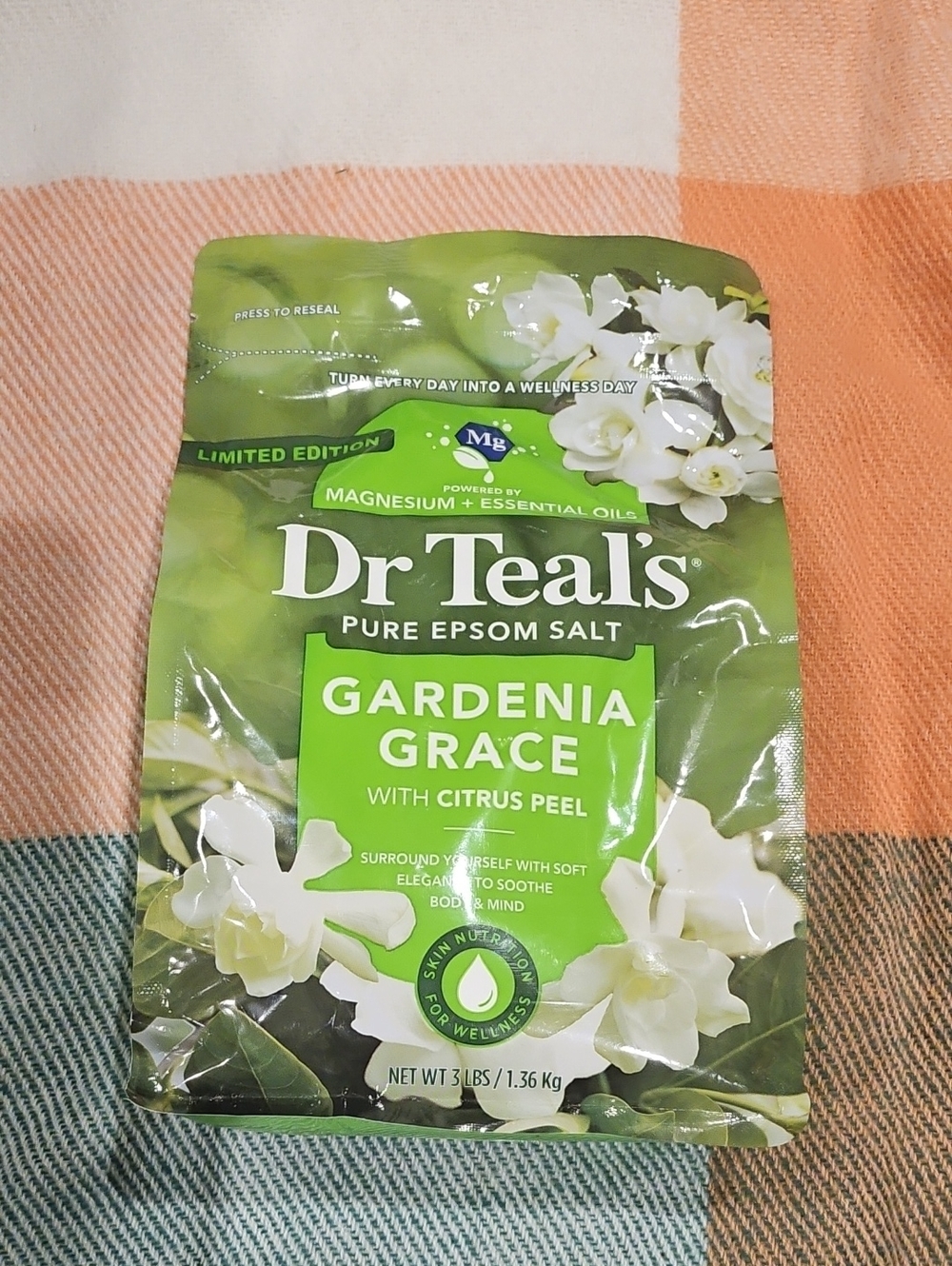 Gardenia Grace Pure Epsom Salt with Citrus Peel - Green
